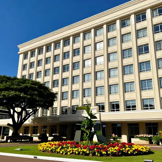 Descubra o Hotel Real
